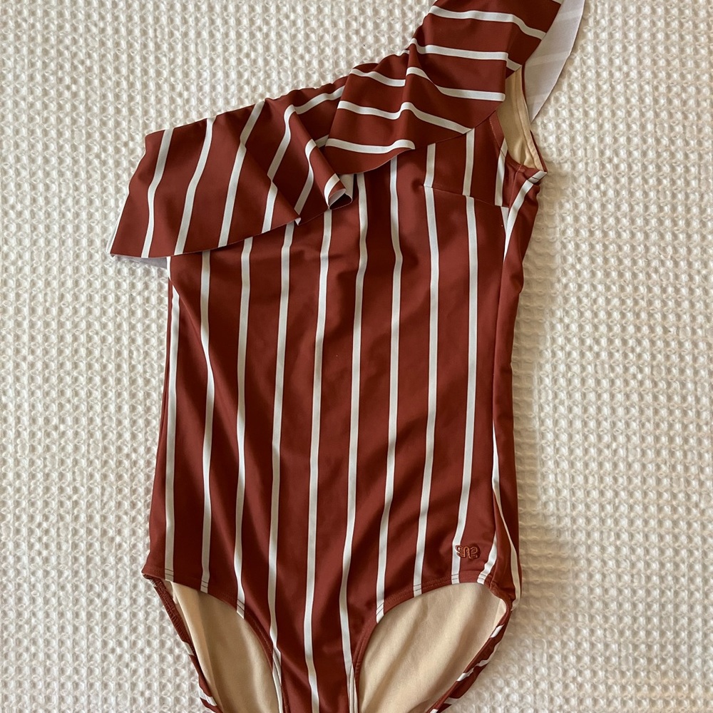 Albion Fit one shoulder swimsuit